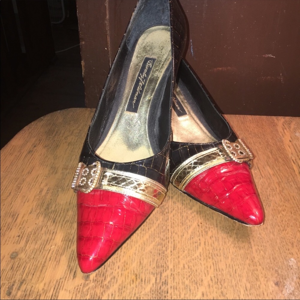 Beverly Feldman Red & Black Croc Print Heels